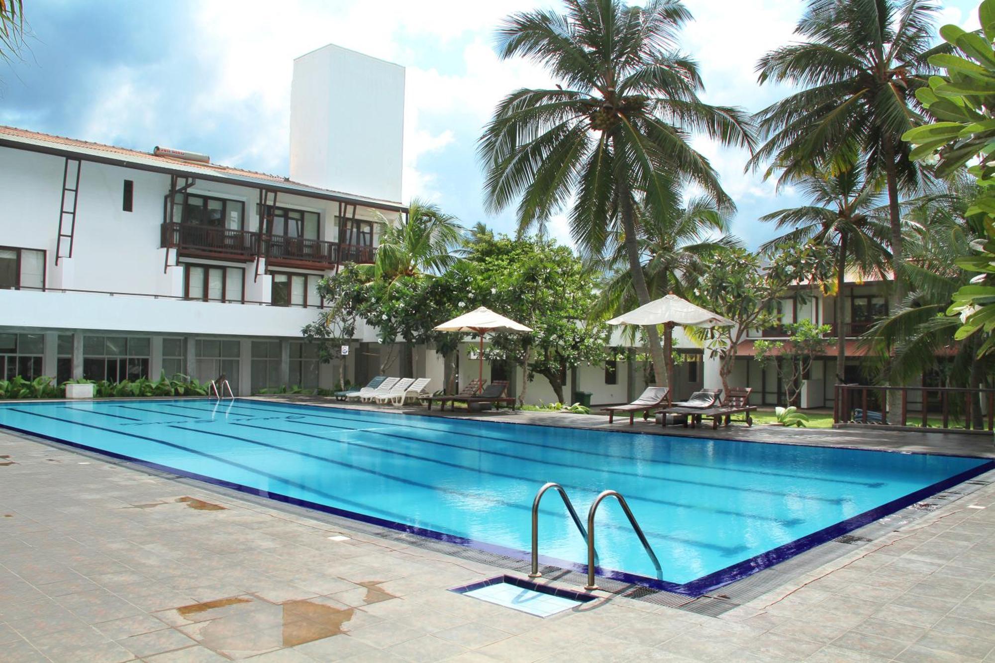 Goldi Sands Hotel Negombo Exterior foto