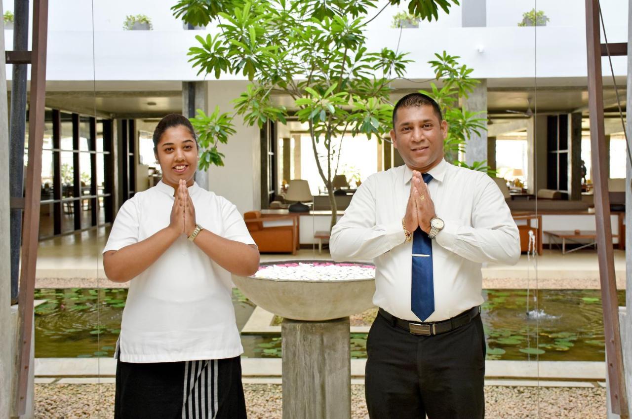 Goldi Sands Hotel Negombo Exterior foto