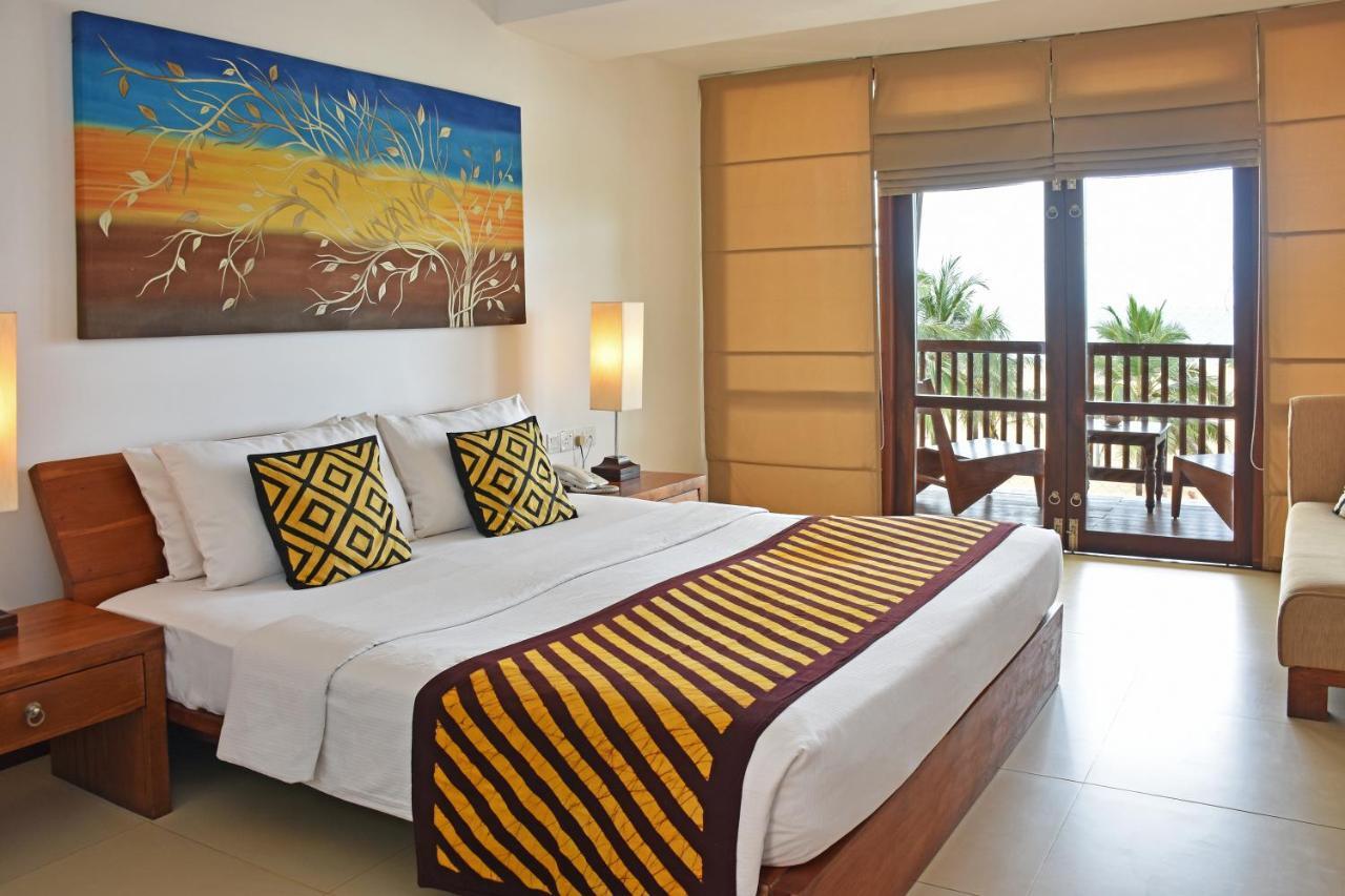 Goldi Sands Hotel Negombo Exterior foto